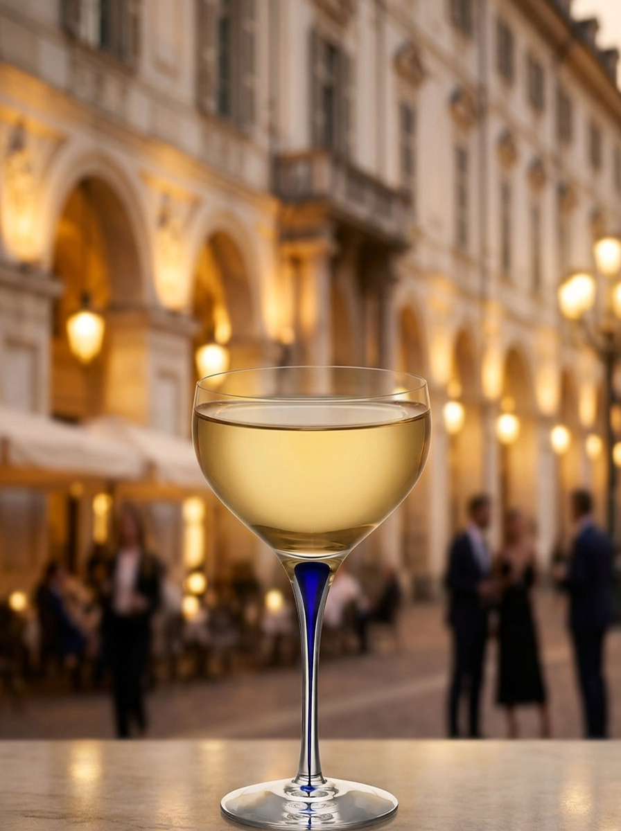 Intermezzo coupe blå 30 cl, formgiven av Erika Lagerbielke, Orrefors.
